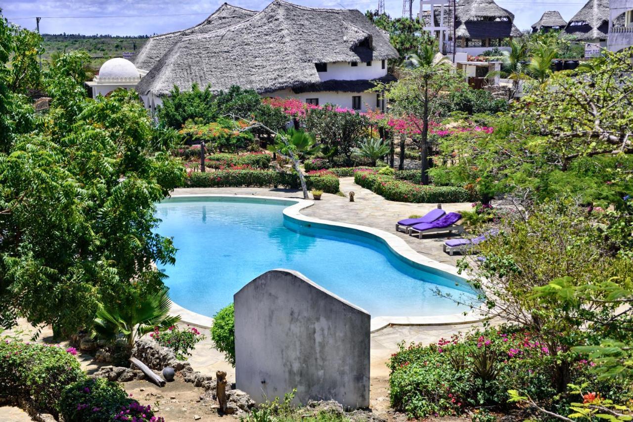 Hotel Jumbo Club Watamu Esterno foto