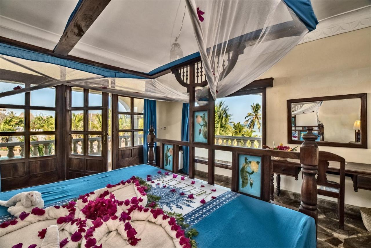 Hotel Jumbo Club Watamu Esterno foto
