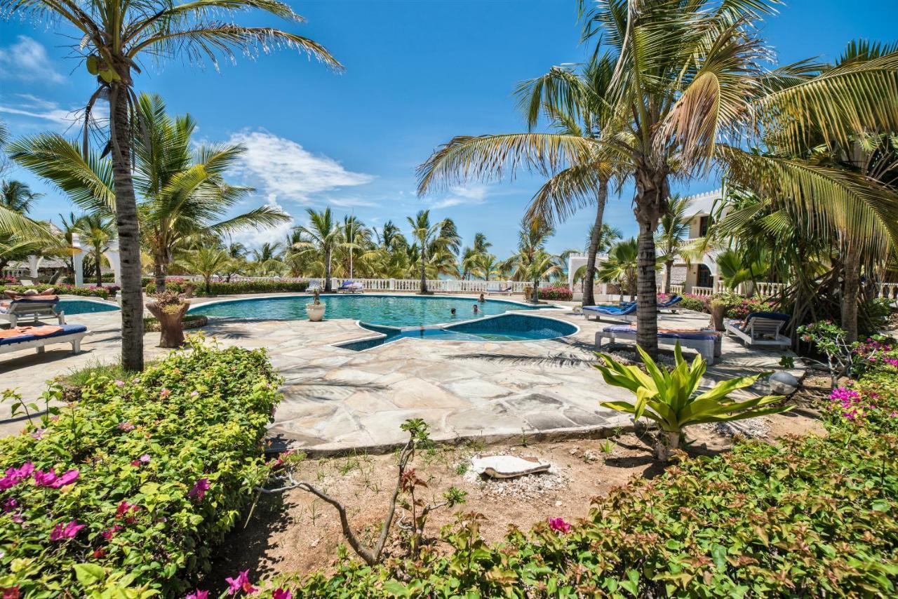Hotel Jumbo Club Watamu Esterno foto