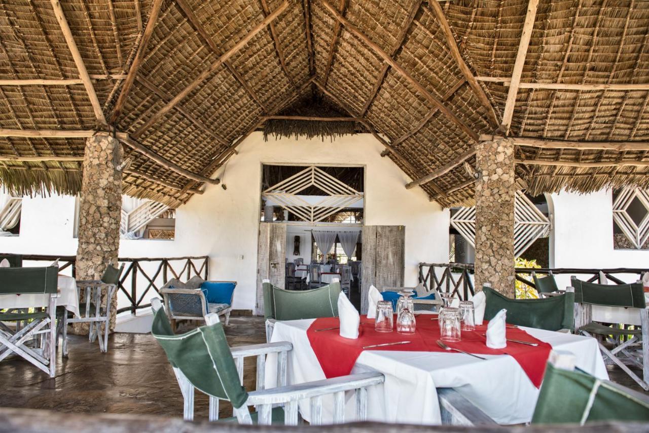 Hotel Jumbo Club Watamu Esterno foto