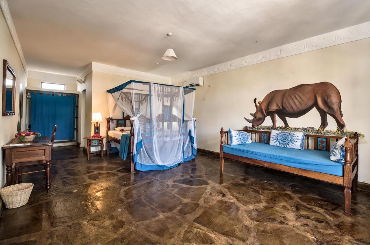 Hotel Jumbo Club Watamu Esterno foto