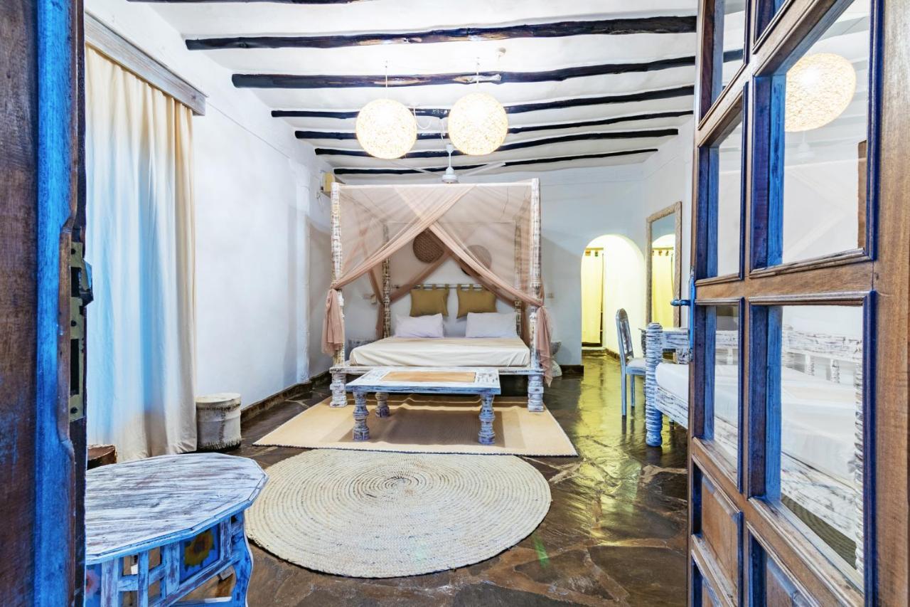 Hotel Jumbo Club Watamu Esterno foto